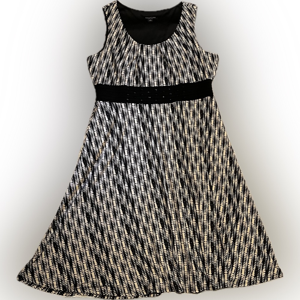 Perceptions Black and white dress  size 18